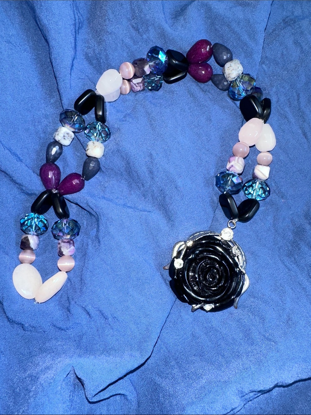 Dream Fairy Rose HangCharm (Rose Quartz,Sapphire,Dream Amethyst, Lilac Cat’s Eye